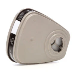 3M Organic Vapor Cartridge - 07046 6 3M Organic Vapor Cartridge - 07046 -Car Care Tool Store 07046 back