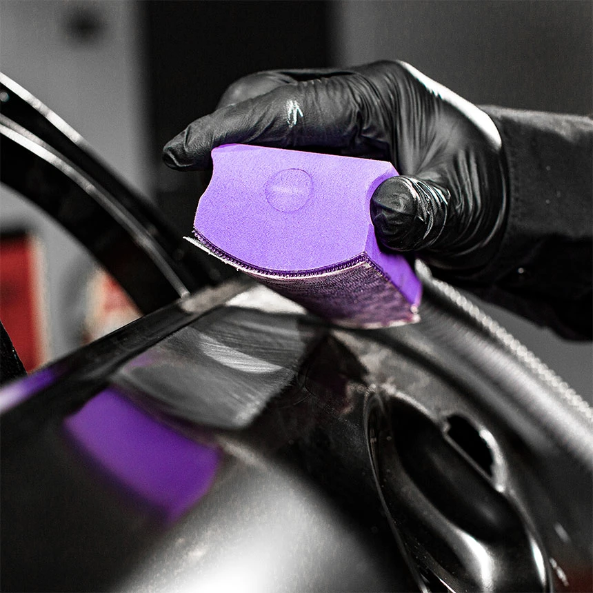 3M™ 7" Hookit™ Dust Extraction Flexible Radius Sanding Block 5 3M™ 7" Hookit™ Dust Extraction Flexible Radius Sanding Block - Image 5